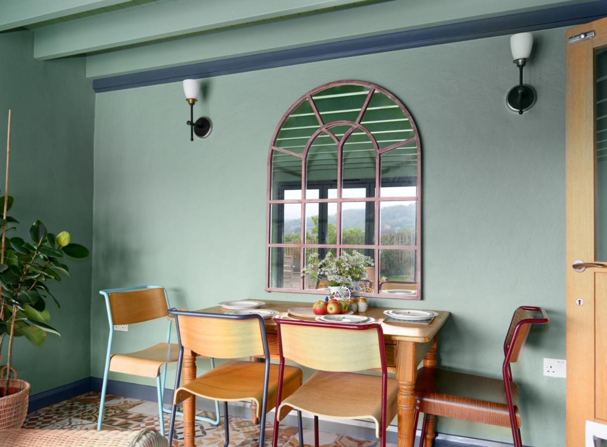 Acer House Stylish Garden Flat Lovely Valley View Dog Friendly Central バース エクステリア 写真